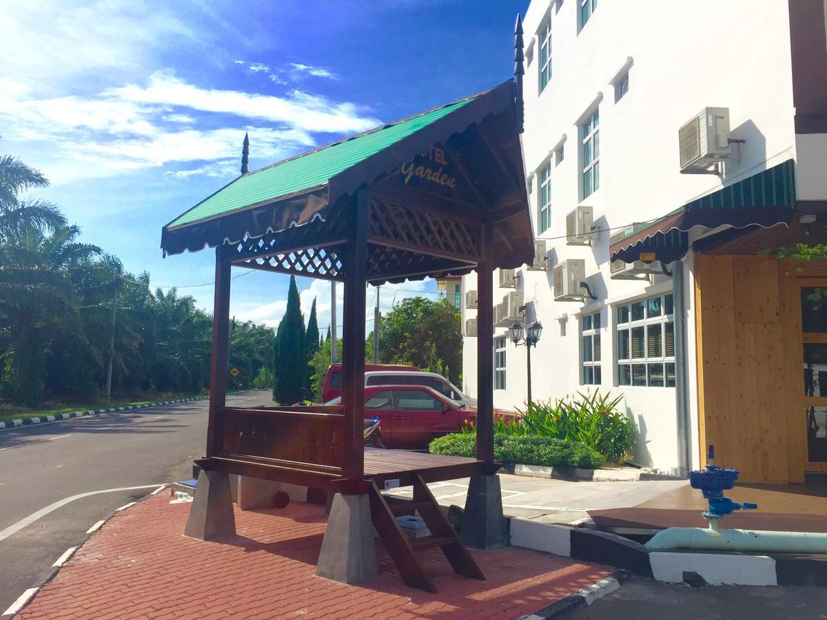 Semerah Garden Hotel Pontian Kecil Eksteriør billede